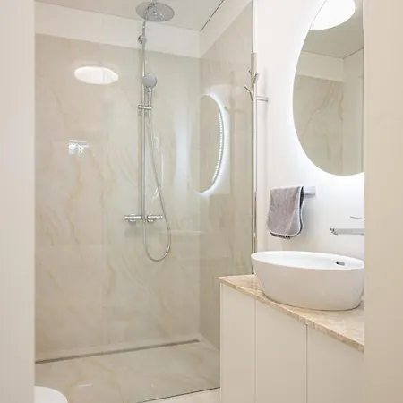 Cathedral Apartment, Perfect For Couples Апартаменти